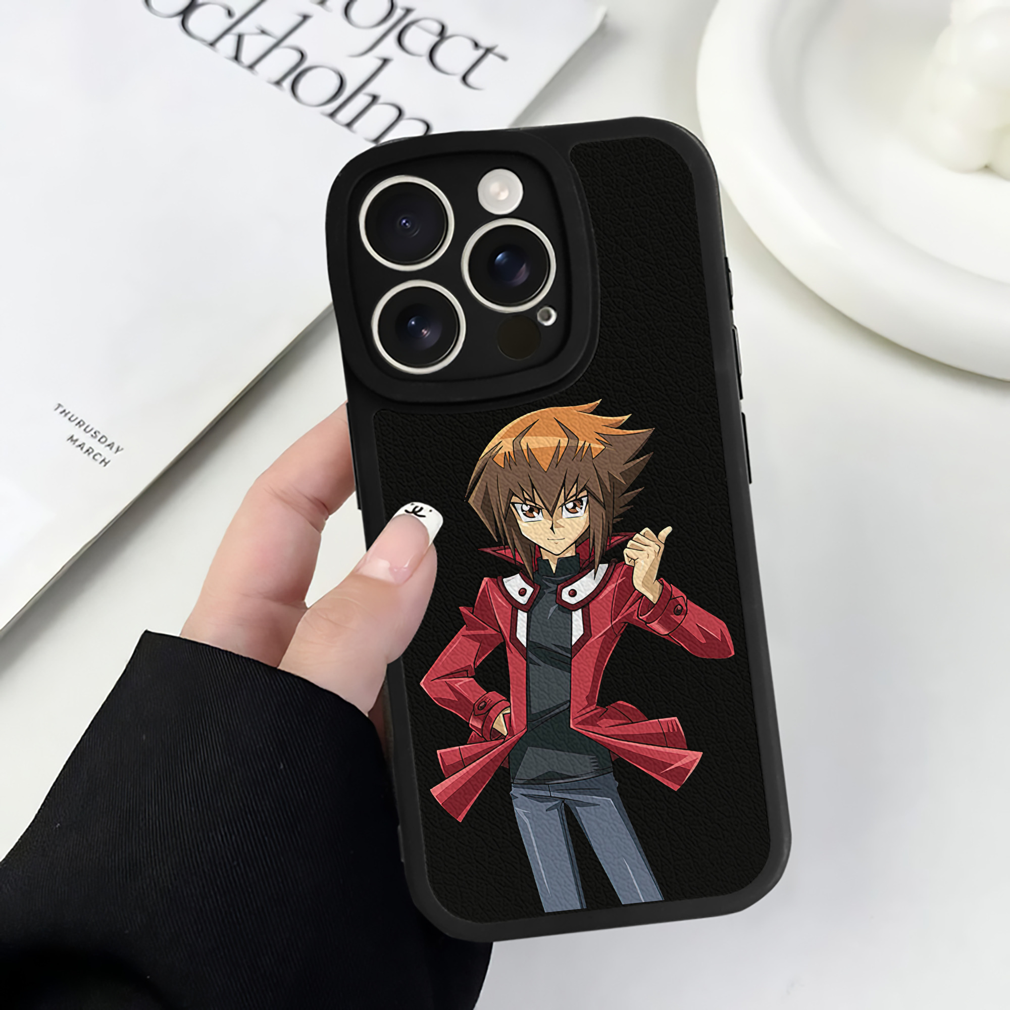 遊☆戯☆王 Yu-Gi-Oh! 【iPhone 16シリーズ対応】シリコンスマホケース（レザー調） 材質：シリコン